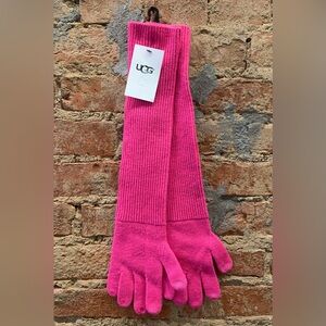 NEW Ugg Australia Luxe Electric Hot Pink Cuff Tech Gloves